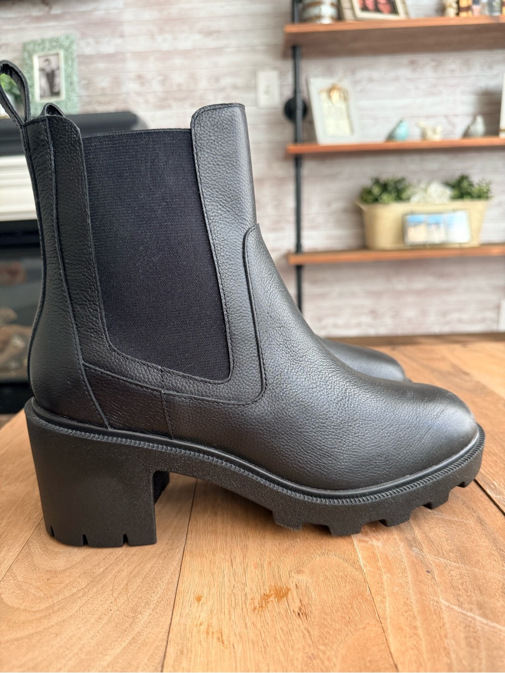 Women's Black Chelsea Lug Heel Booties